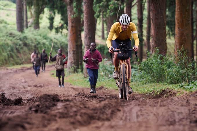 Biking in Rwanda with EXPECTATIONS HIKE AFRICA